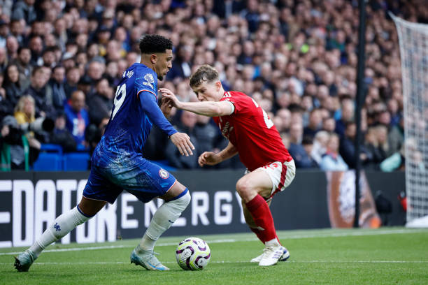 经崭露头角 经崭露头角