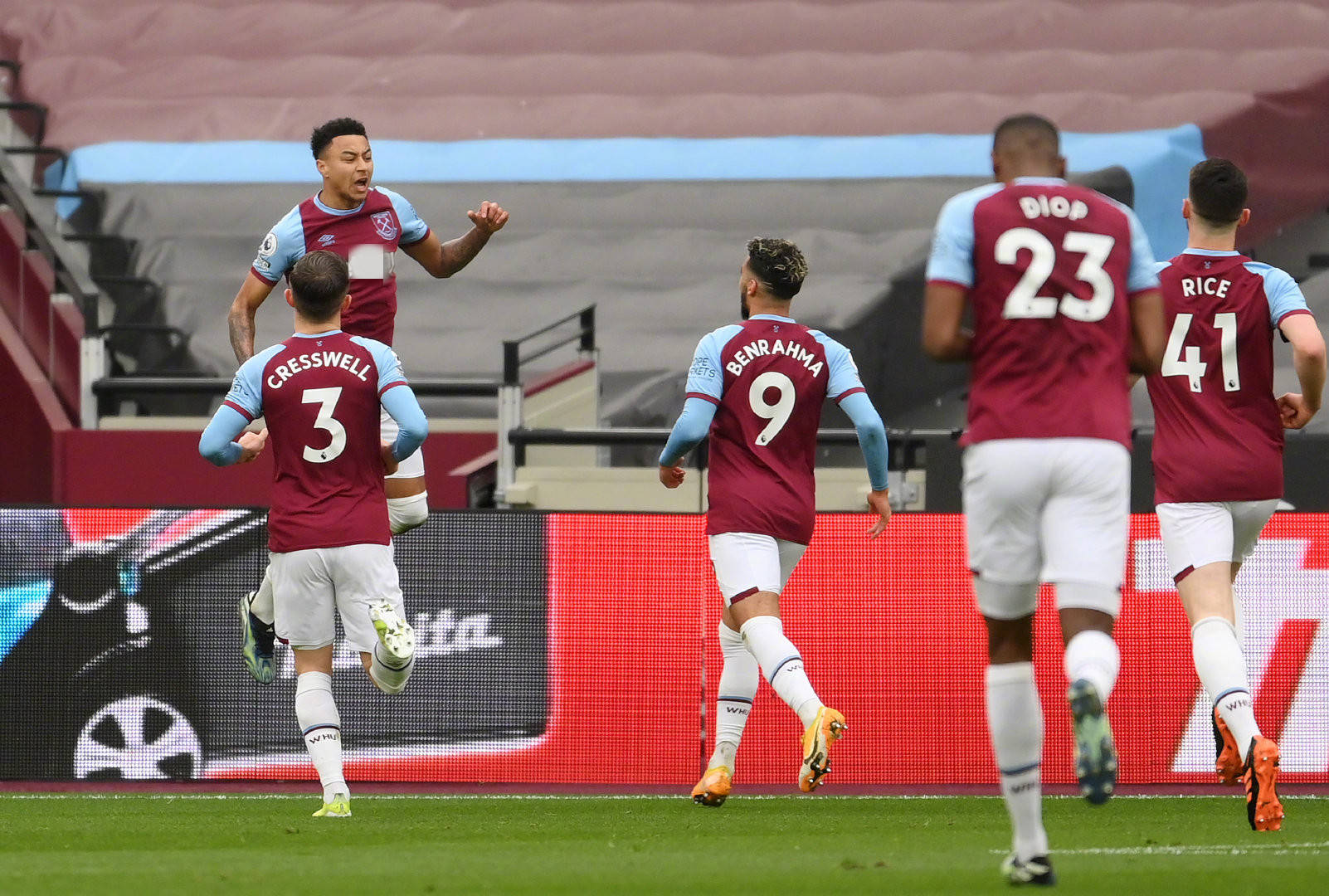 也暴露了魔 也暴露了魔