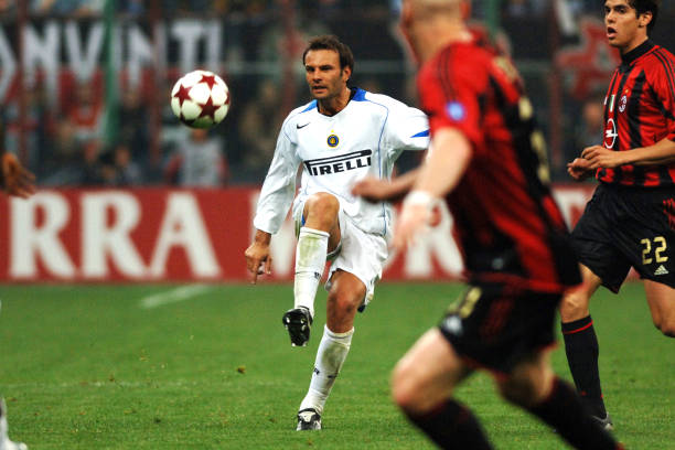 靠近球门区 靠近球门区